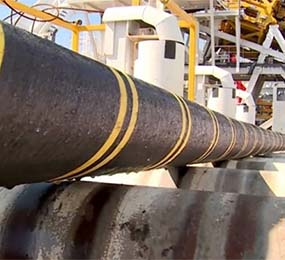 Interconnecting Offshore Wind Farms with Submarine Power Cables: Benefits and Challenges